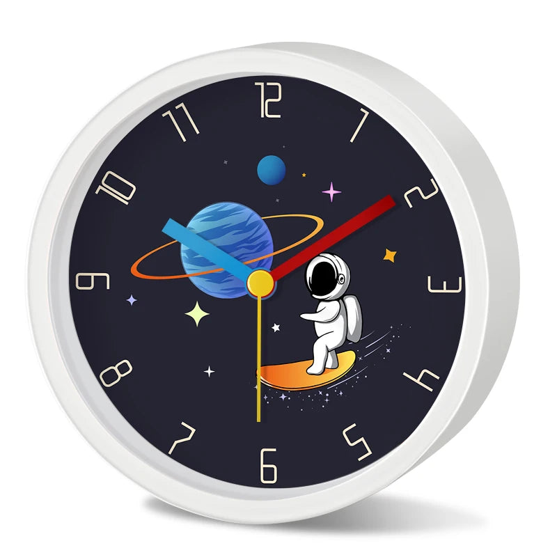 Réveil enfant silencieux astronaute planète rond bureau