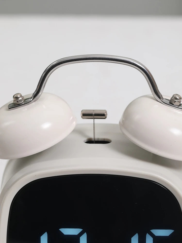 Réveil LED Numérique Rétro Cloche Métal Snooze