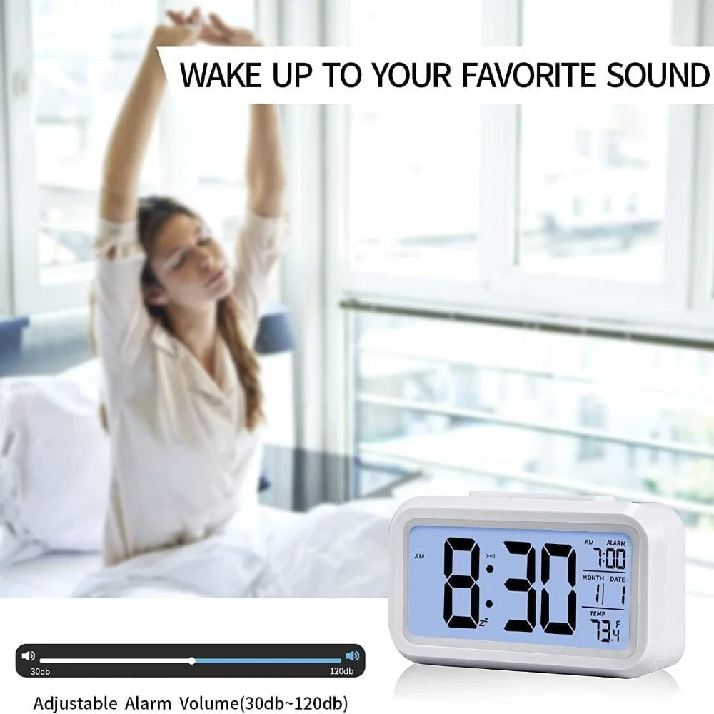 Réveil LED numérique multifonction, snooze, date, température.